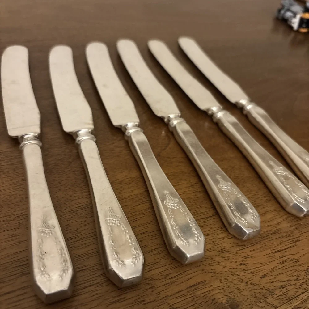 Holmes & Edwards 1914 CAROLINA‎ Silverplate Flatware 6 Knives Basket NoMonogram